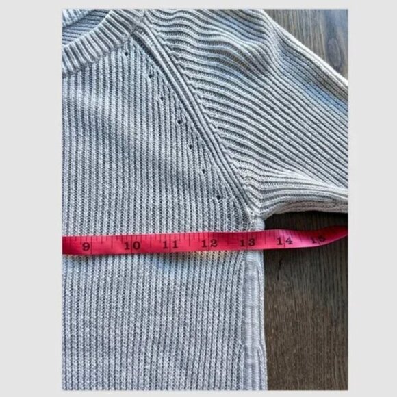 Lululemon Cabin Yogi Knit Sweater Women’s Size 4 Gray Athleisure Activewear - Picture 6 of 7